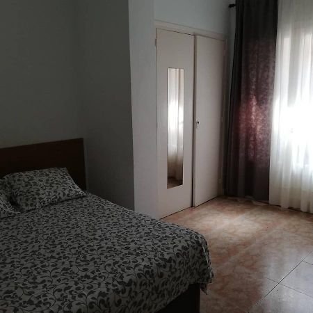Hostal Sol Celeste Лорет де Мар Екстериор снимка