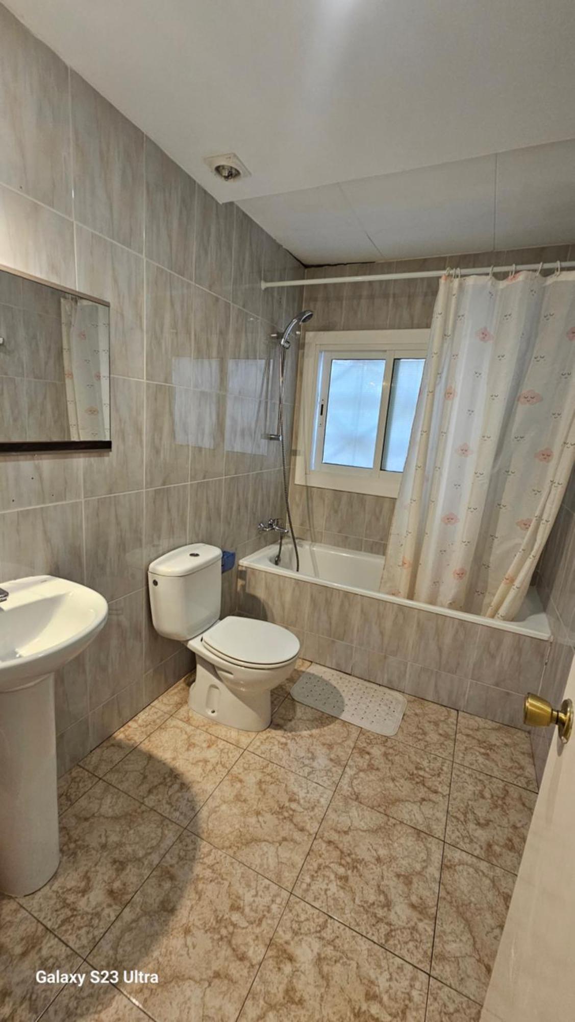 Hostal Sol Celeste Лорет де Мар Екстериор снимка