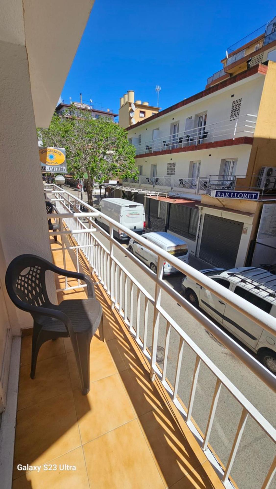 Hostal Sol Celeste Лорет де Мар Екстериор снимка